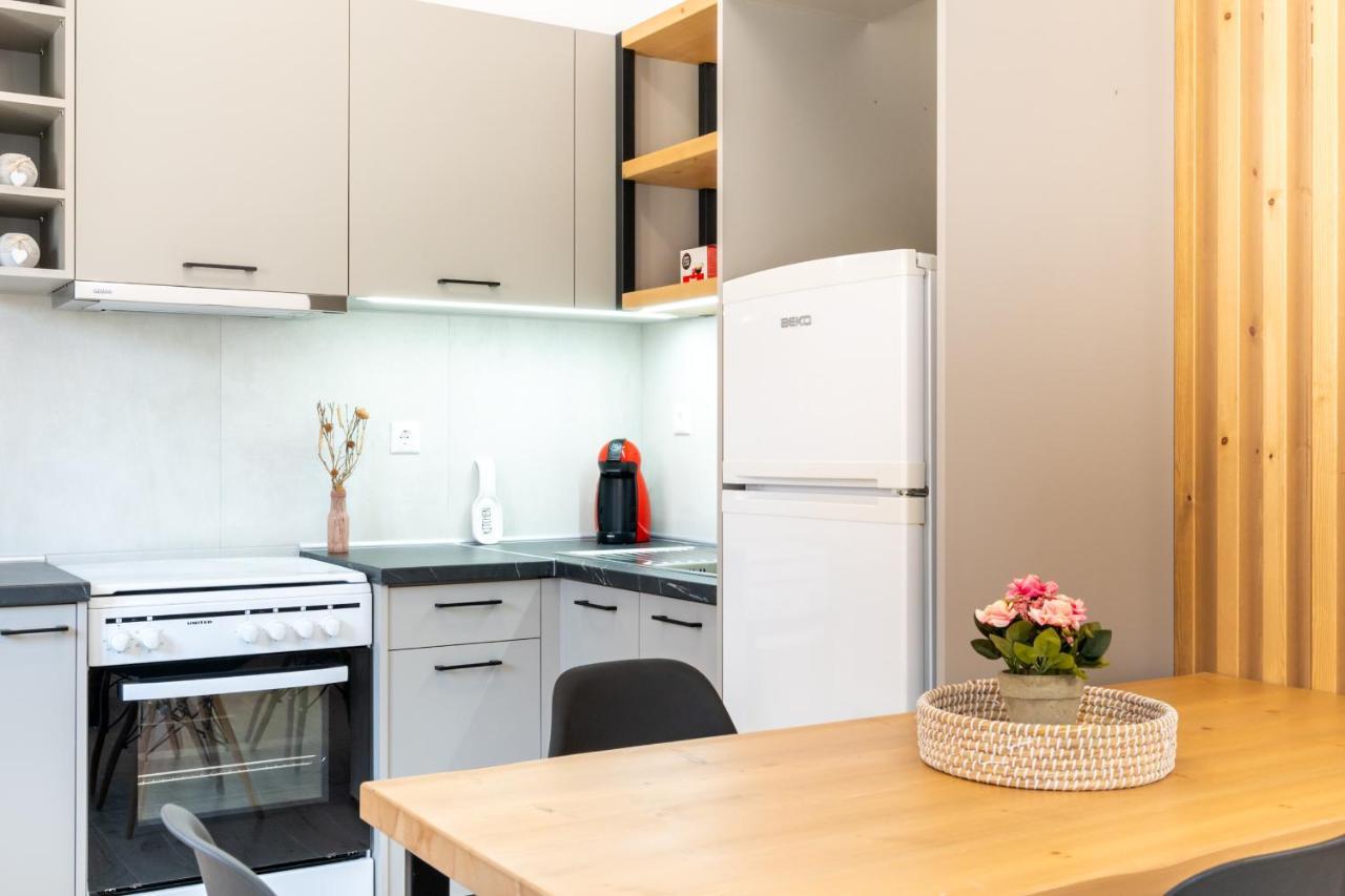 Valentina'S Apartments อาเยีย เปลาเยีย ภายนอก รูปภาพ