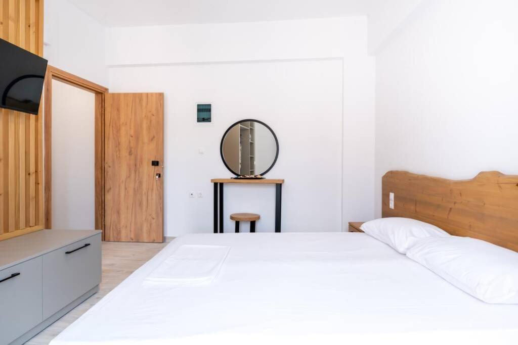 Valentina'S Apartments อาเยีย เปลาเยีย ภายนอก รูปภาพ