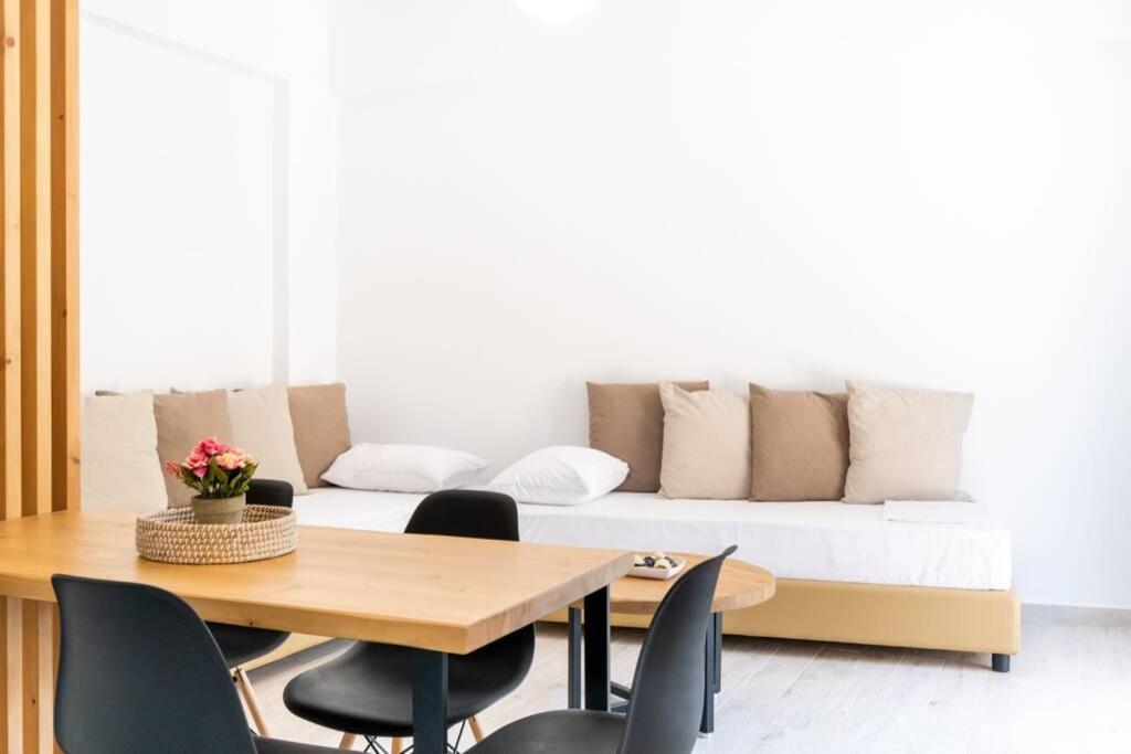 Valentina'S Apartments อาเยีย เปลาเยีย ภายนอก รูปภาพ
