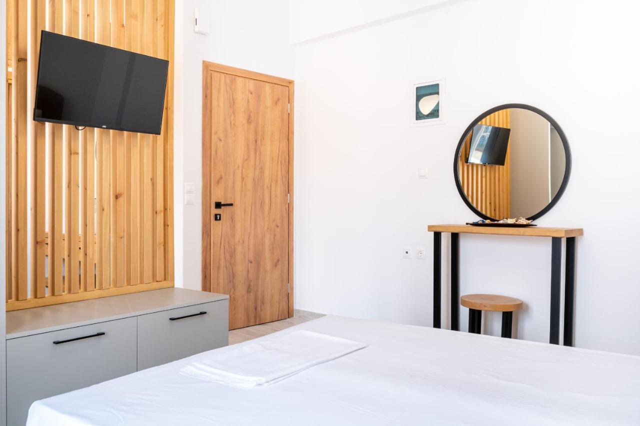 Valentina'S Apartments อาเยีย เปลาเยีย ภายนอก รูปภาพ