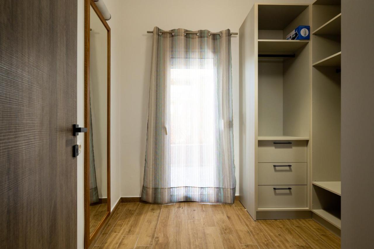 Valentina'S Apartments อาเยีย เปลาเยีย ภายนอก รูปภาพ