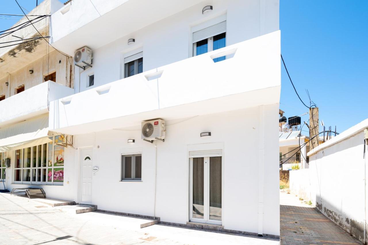 Valentina'S Apartments อาเยีย เปลาเยีย ภายนอก รูปภาพ