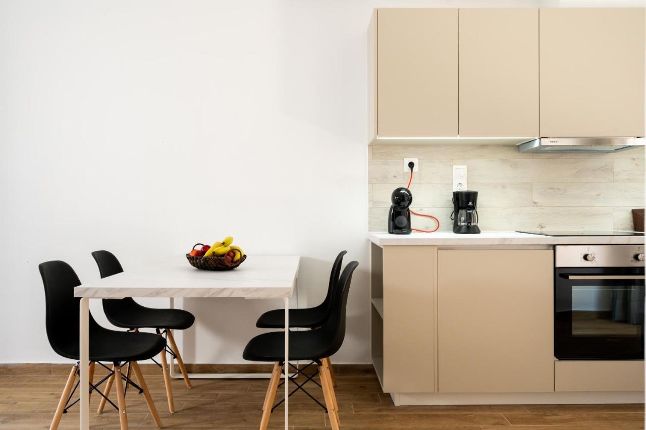 Valentina'S Apartments อาเยีย เปลาเยีย ภายนอก รูปภาพ
