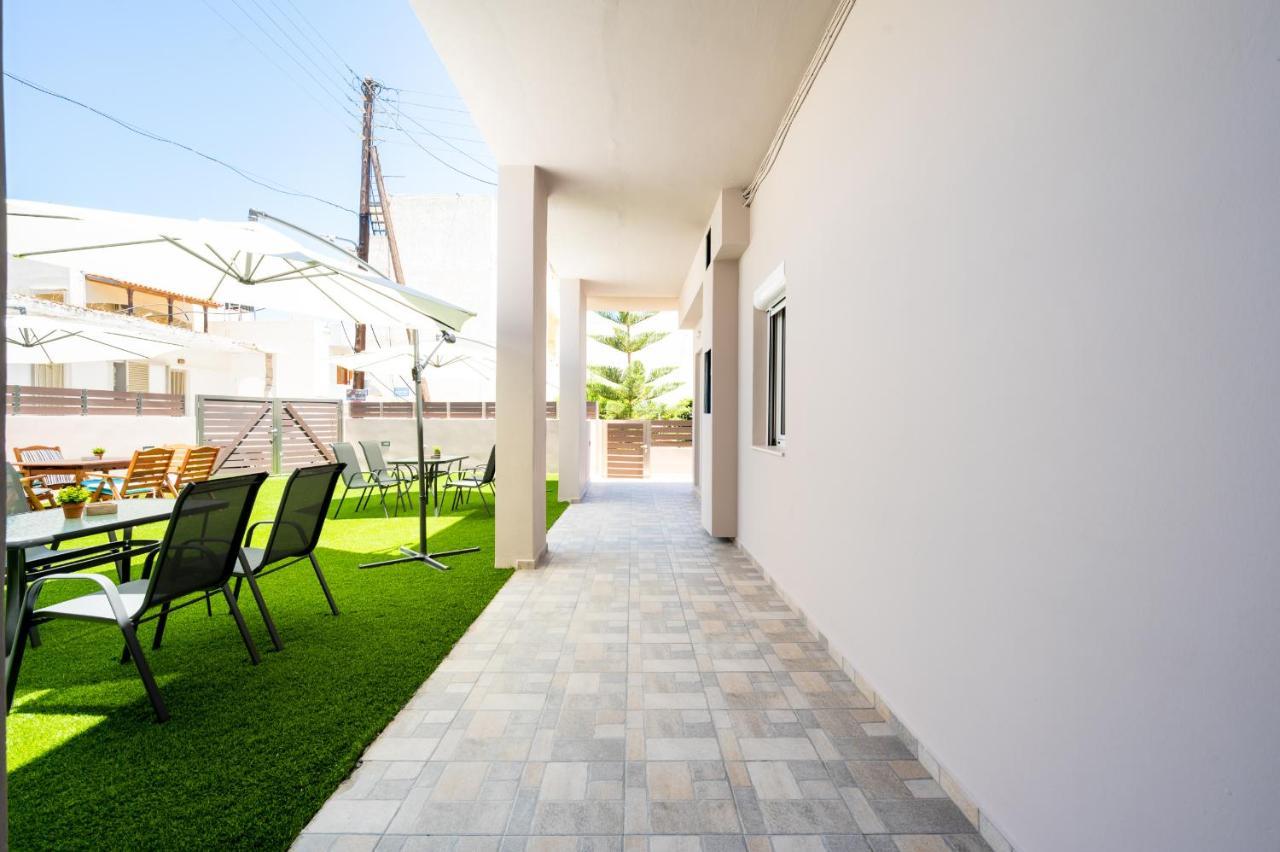 Valentina'S Apartments อาเยีย เปลาเยีย ภายนอก รูปภาพ